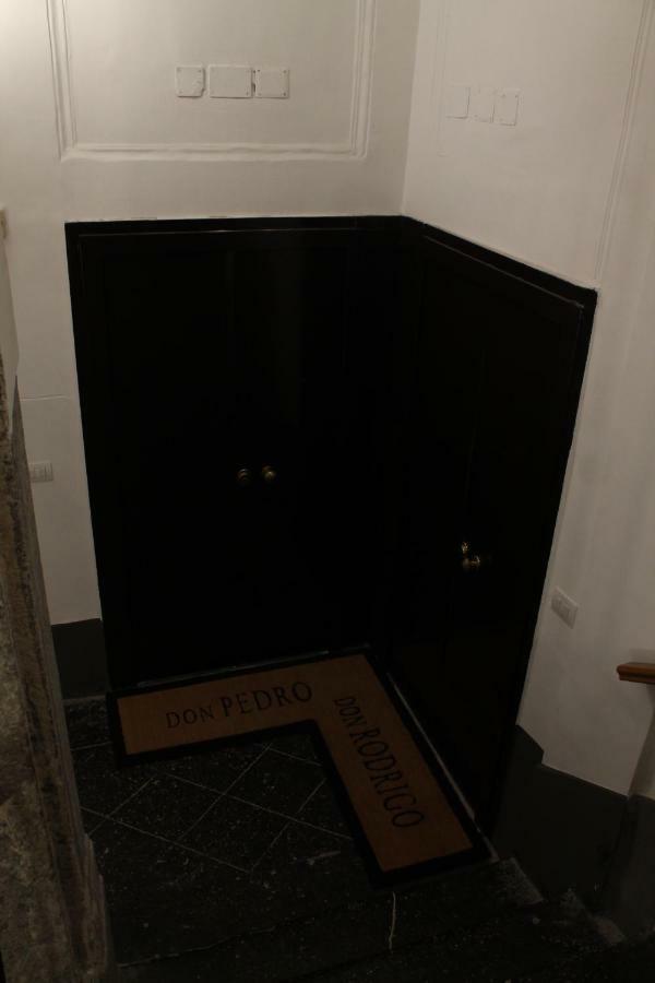 Il Cavaliere Di Toledo Villa Neapel Exteriör bild